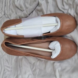 NIB - Lucky Brand- Emmie flats